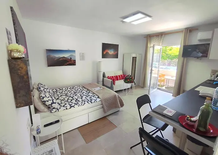 Fantastico 1 By Interhome Apartman